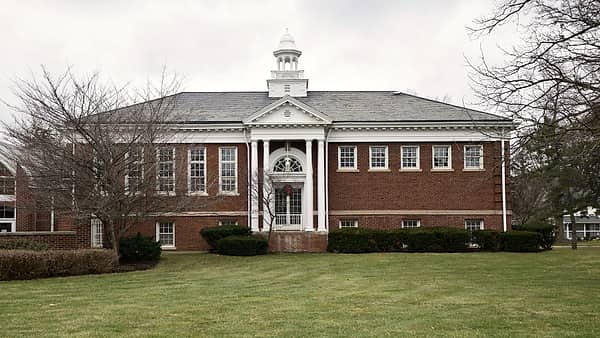 the Maumee Branch of the Toledo Lucas County Public Library taken on