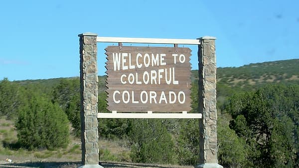 Colorado state welcome sign, along Interstate 70, entering from Utah